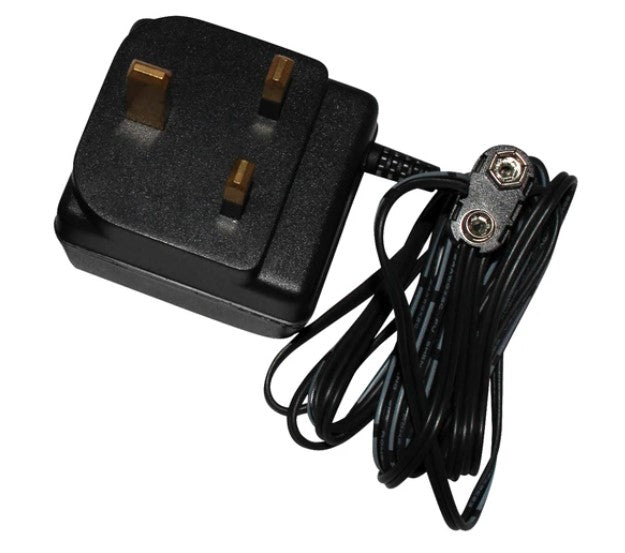 AMERICAN MARINE INC Pinpoint AC Adapter Kit (220V)